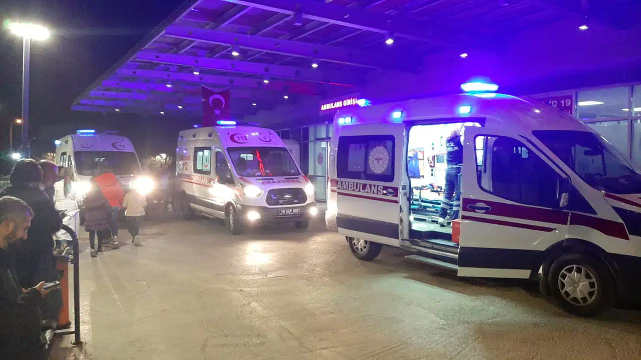İki Otomobilin Çarpıştığı Trafik Kazasında Anne ve Oğlu Öldü