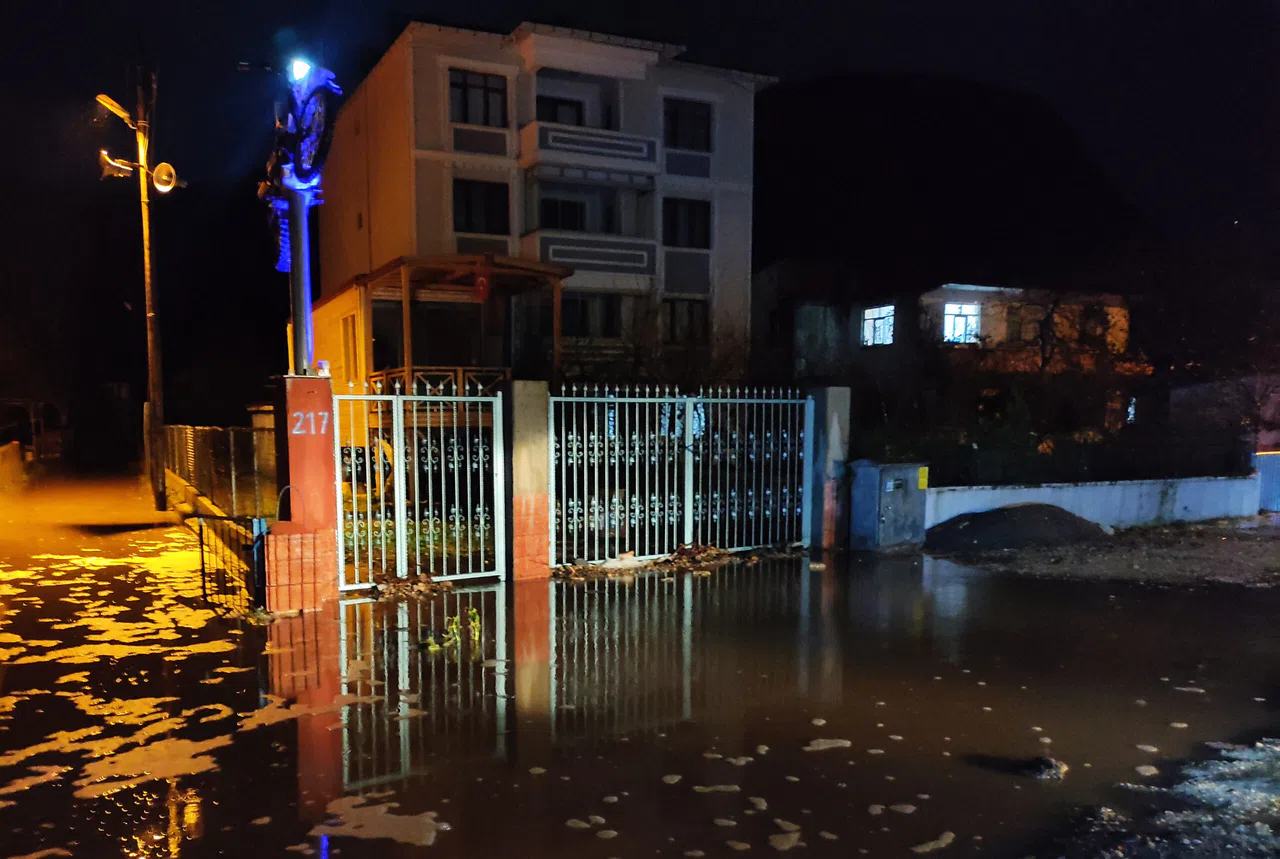 Kastamonu'da Deniz Taştı, Sokaklar Su Altında Kaldı
