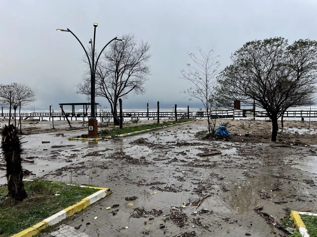 Sakarya, Bartın ve Düzce'de Olumsuz Hava Şartları Etkili Oluyor