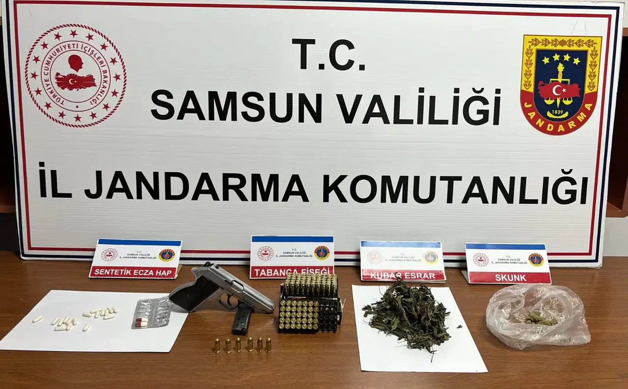 Samsun'da Uyuşturucu Ticareti Yaptığı İddiasıyla 3 Kişi Yakalandı