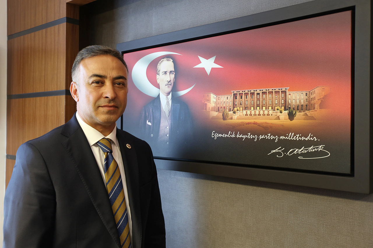 Tahtasız: Takipçisi Olacağız