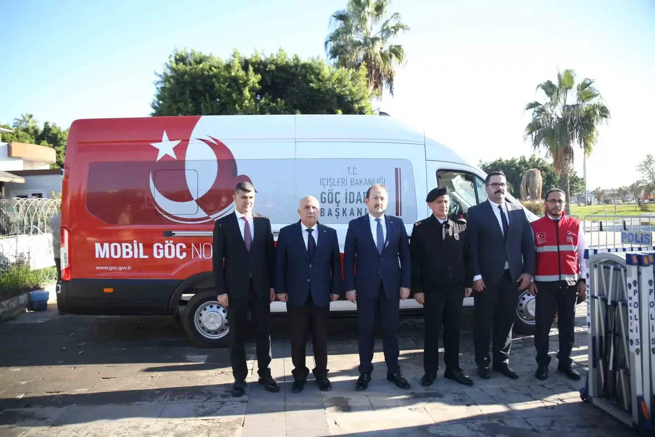 2 Taşınabilir Göç Aracı Mersin’de Hizmet Vermeye Başladı