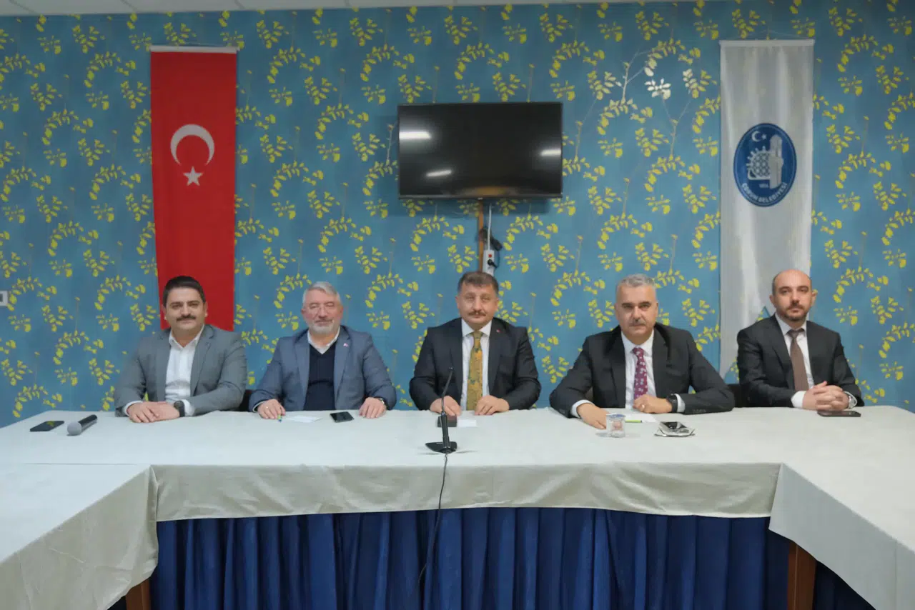 AK Parti Çorum Milletvekilinden CHP’ye: Yaptıkları En Büyük Hizmet Heykel Açmak