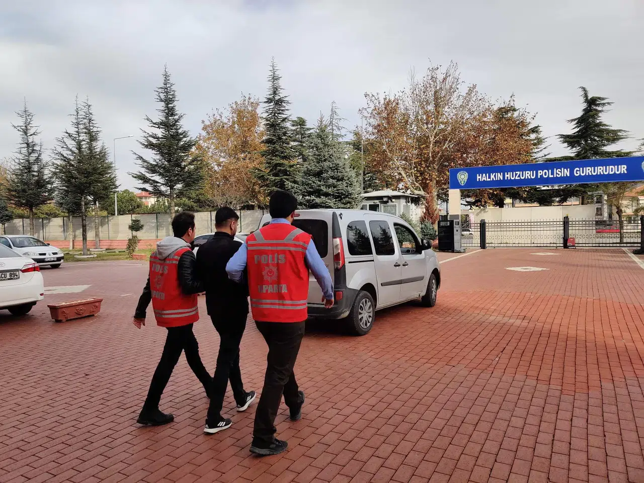 Çorumluları Dolandırmaya Çalışırken Yakalandılar