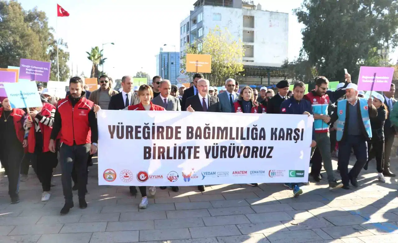 Adana’da 750 Kişi Bağımlılığa Karşı Yürüdü