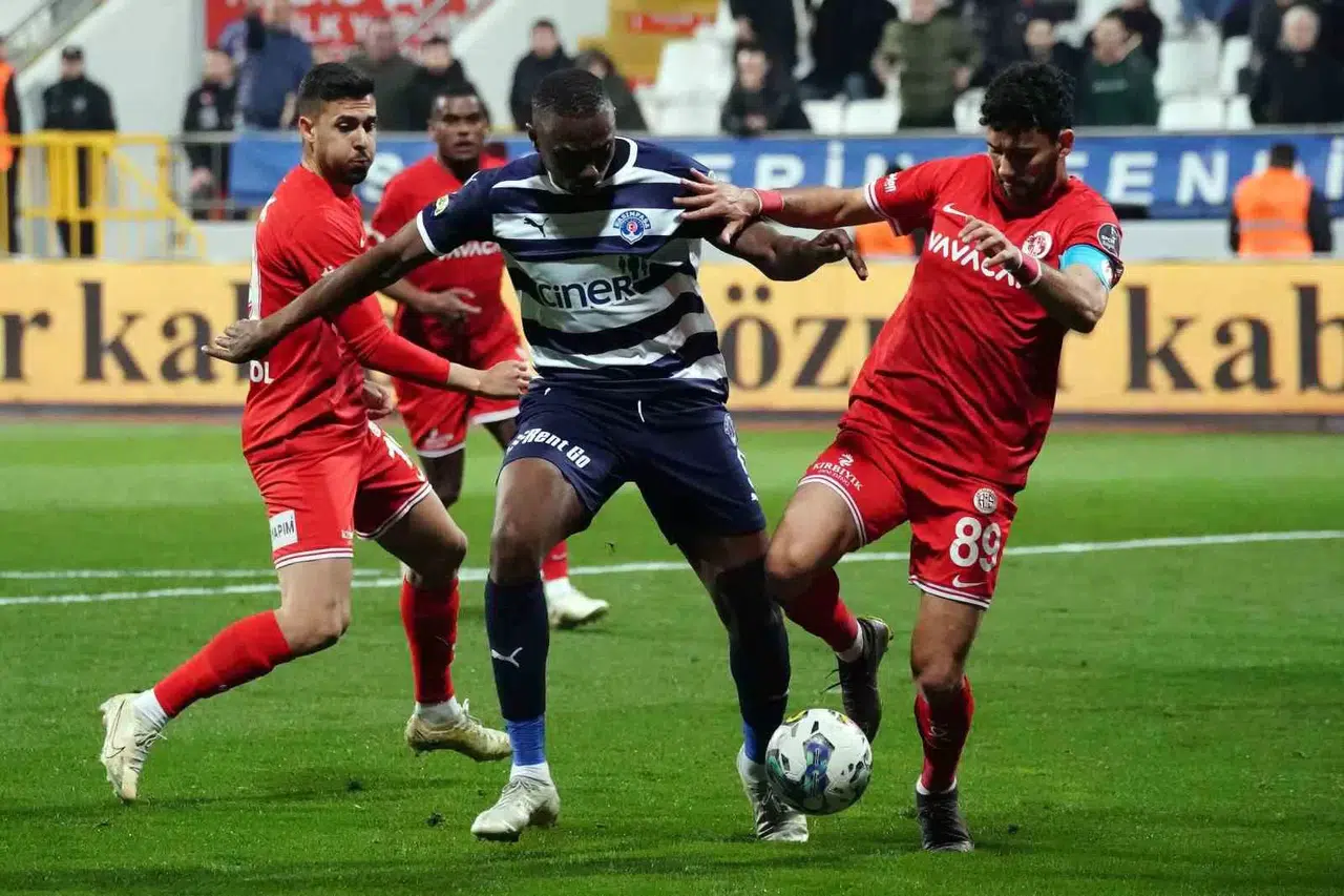 Antalyaspor ile Kasımpaşa, 25. Sefer Rakip Olacak
