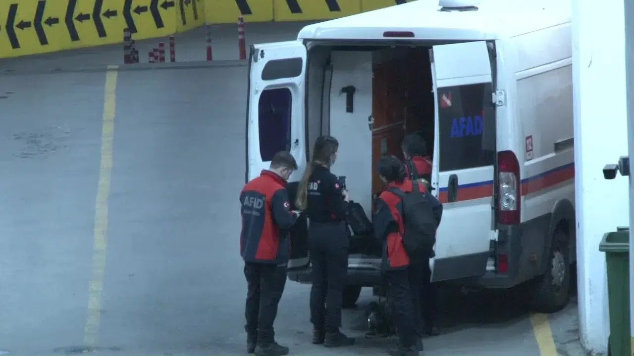 Ataşehir’de Siyanür İçen Şahıs Avm Otoparkında Meyyit Bulundu