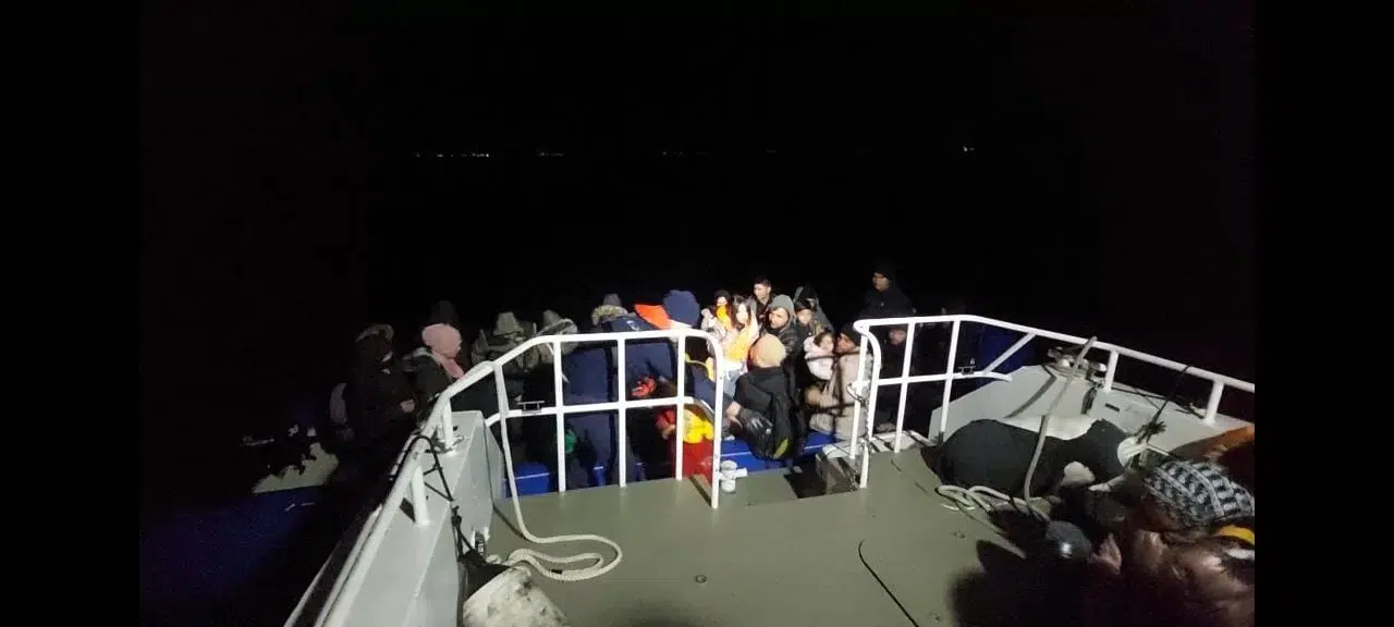 Ayvalık’ta 42 Sistemsiz Göçmen Kurtarıldı