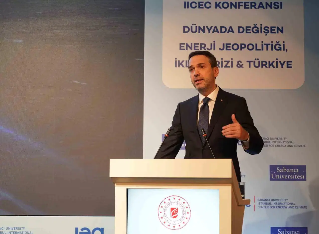 Bakan Bayraktar: “2022 Yılında, Türkiye’nin Güçte Dışa Bağımlılığı Yüzde 67,8’e Düştü”