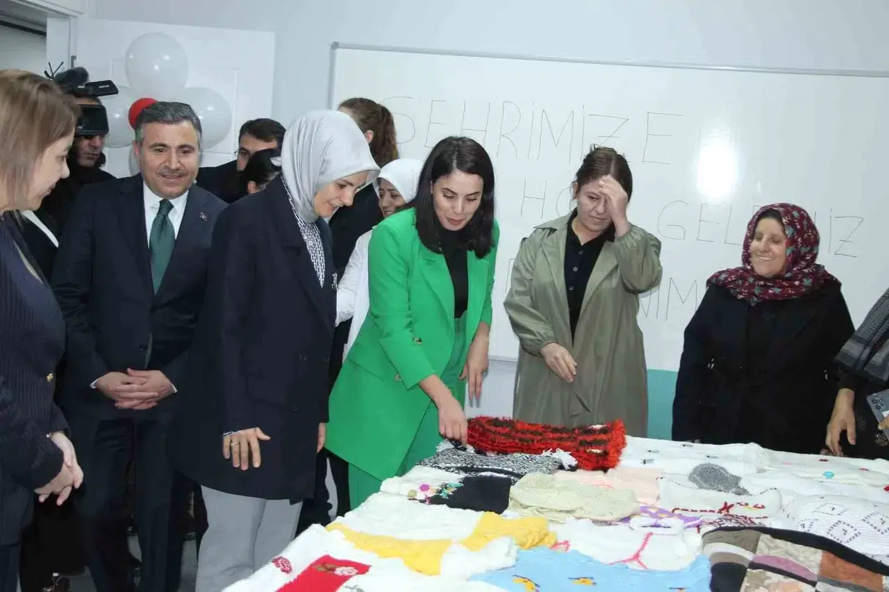 Bakan Göktaş’ın Şırnak Ziyaretinde Renkli İmajlar Yaşandı