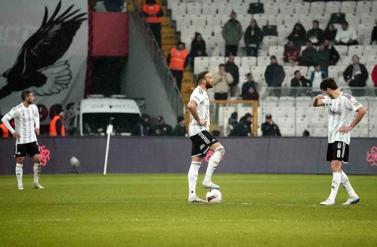 Beşiktaş Ligin Birinci Yarısında İstikrarı Sağlayamadı