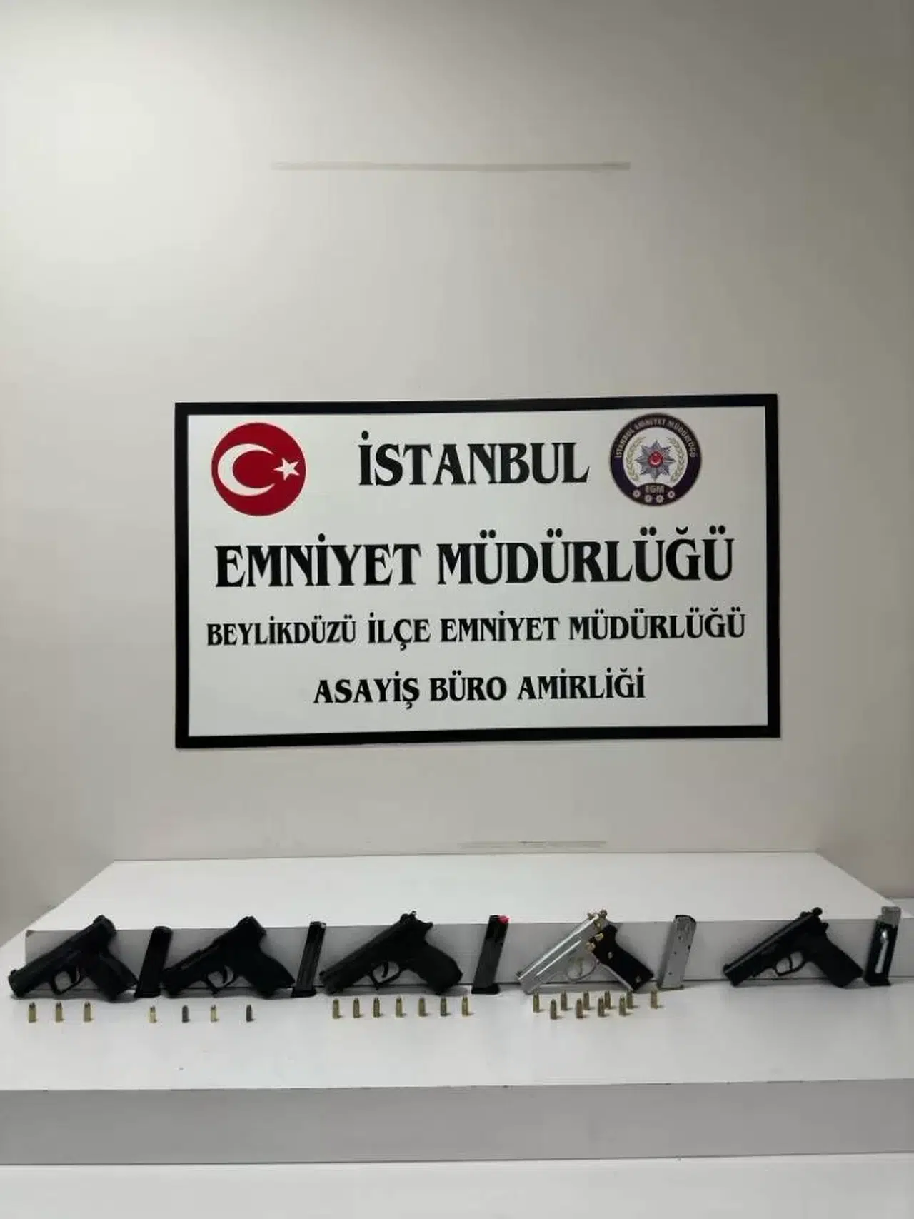 Beylikdüzü’nde Komşular Ortasındaki Silahlı Arbedeyle İlgili 4 Kuşkulu Tutuklandı