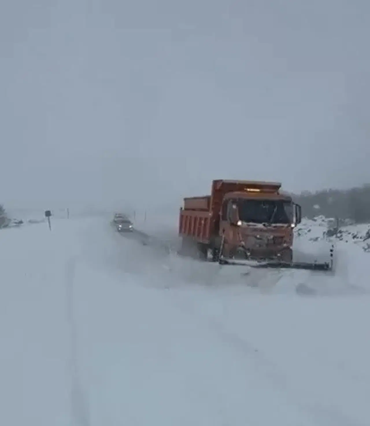 Bingöl-Erzurum Yolu Kar ve Tipi Nedeniyle Ulaşıma Kapandı