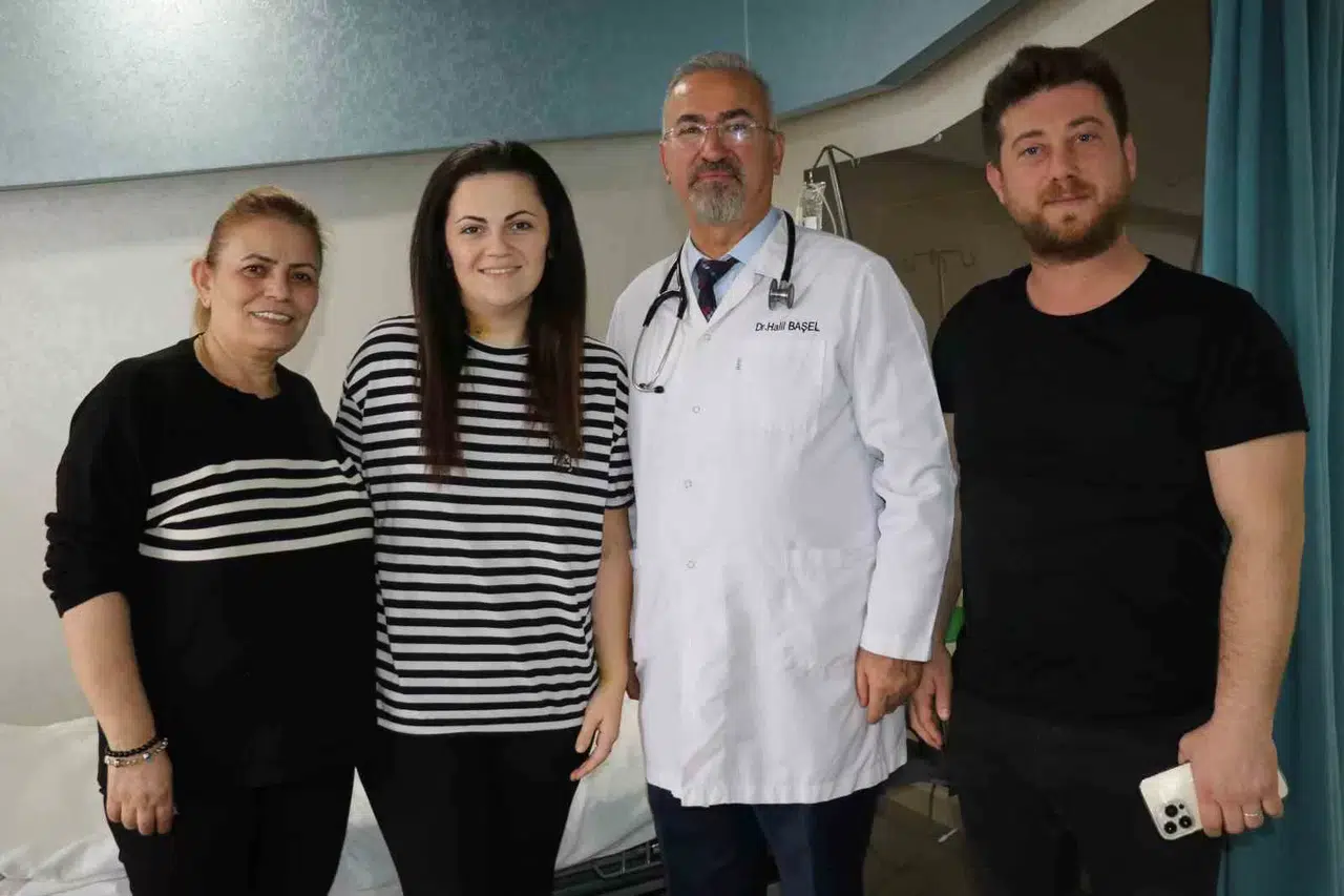 Bir Doktorun Hayatı Boyunca Rastlayabileceği Glomus Tümörü Ameliyatlarını Bir Haftada Gerçekleştiriyor