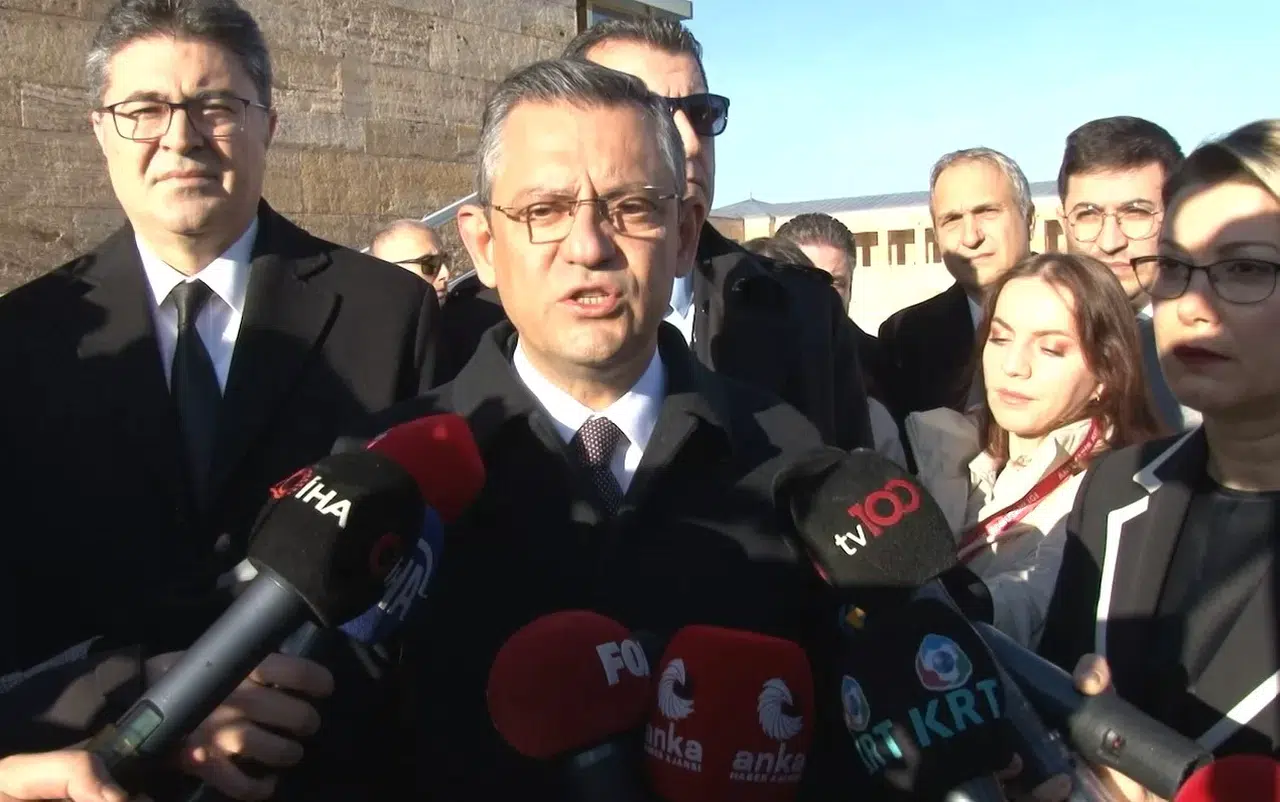 CHP Başkanı Özel: “Şehide Kâfi Hürmetin Gösterilememesi Noktasında Bütün Yaşananlardan Ötürü Biz Özürlerimizi İlettik”