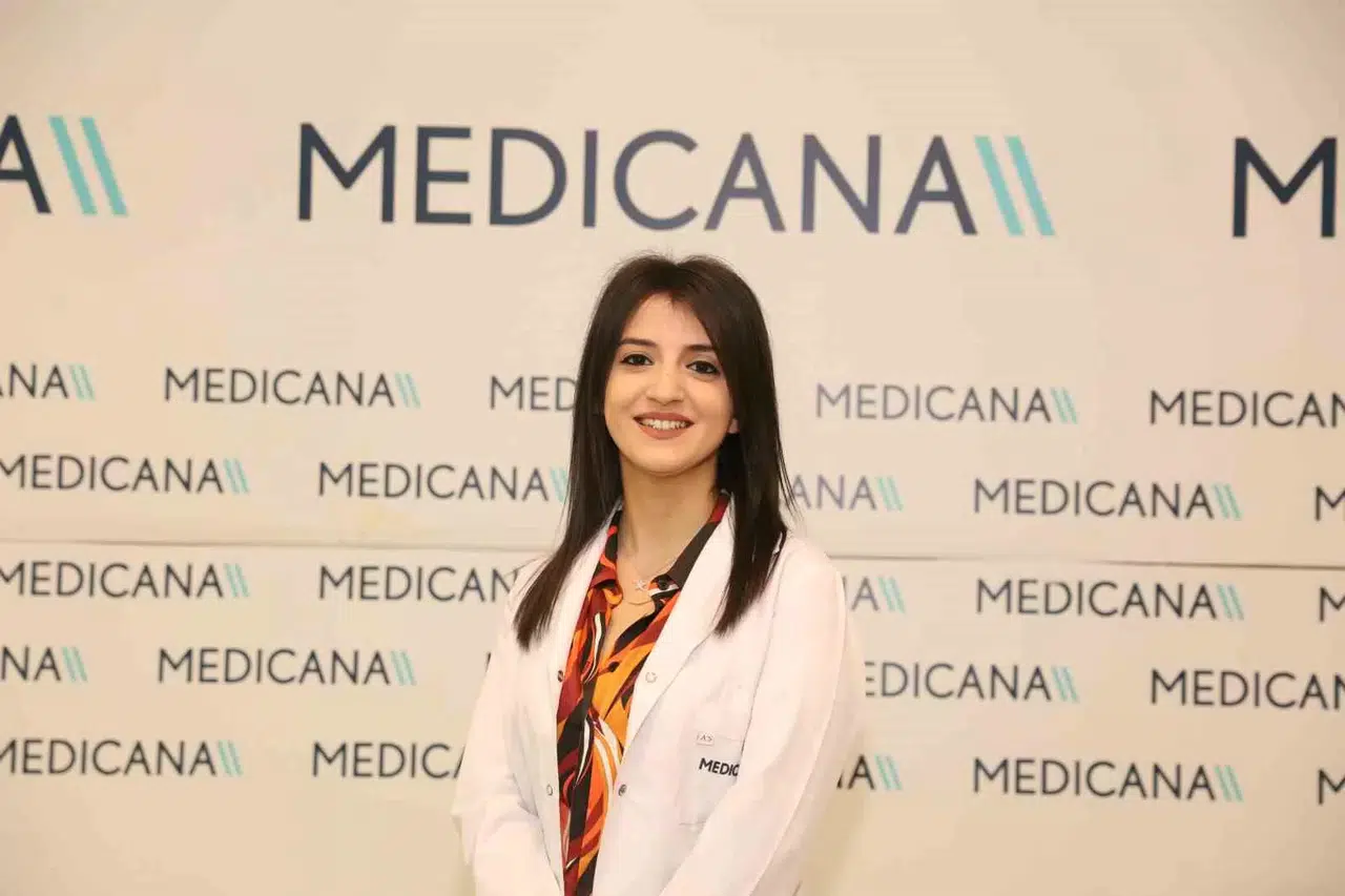 Diyetisyen Merve Sena Nazlı: "Bitki Çaylarının Fazlası Olumsuz Tesirlere Sebep Olabilir"