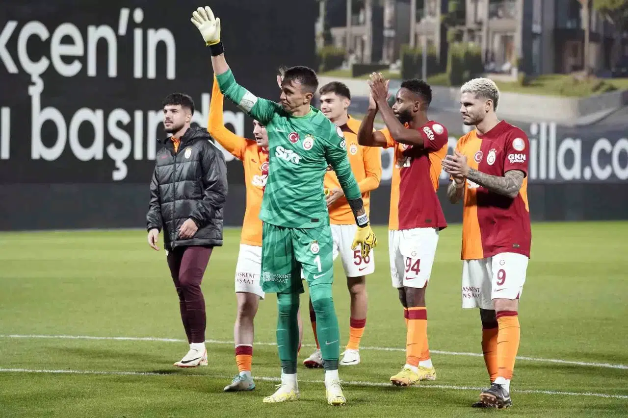 Galatasaray’da, Fenerbahçe Derbilerinin En Tecrübelisi Fernando Muslera