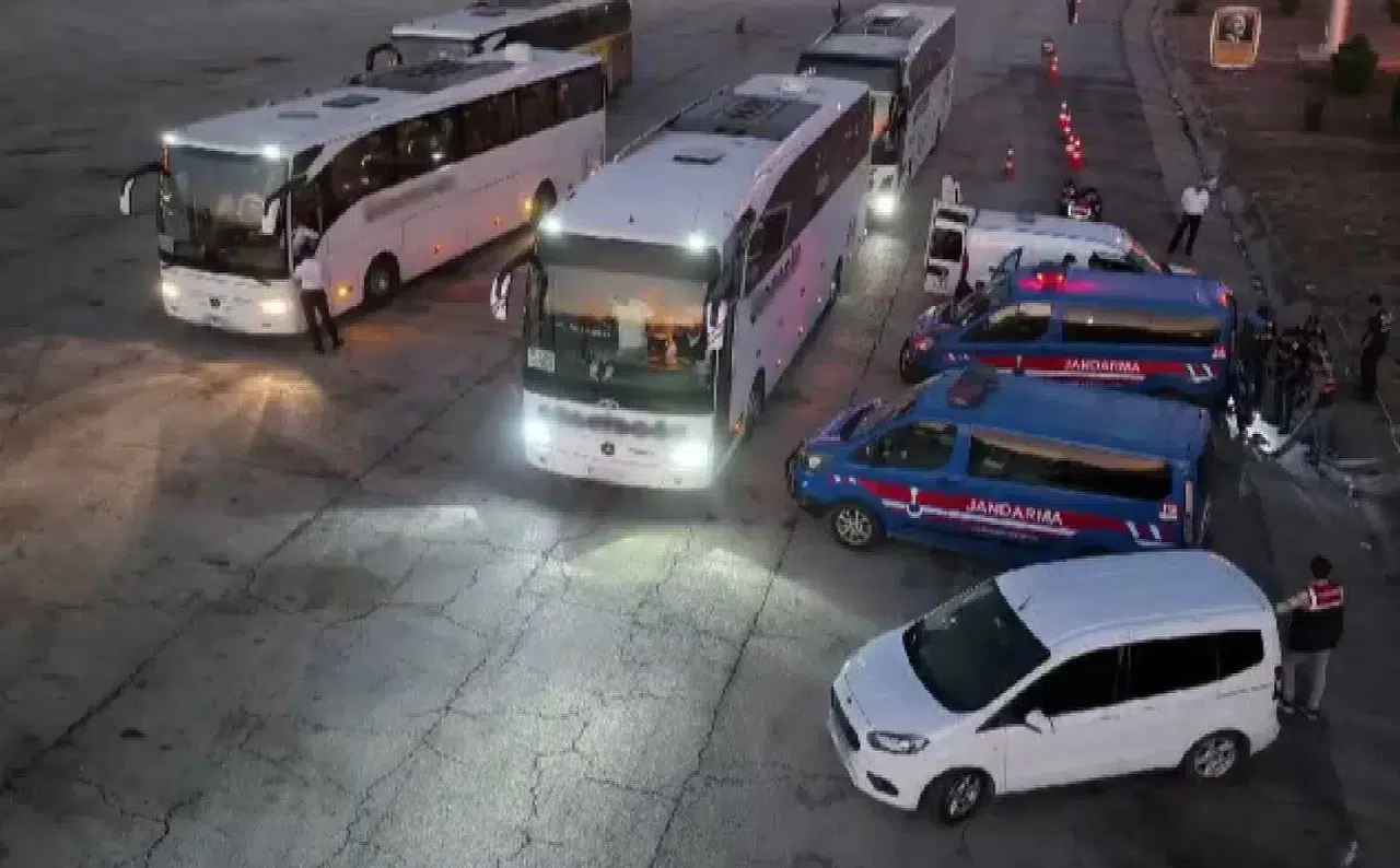 Gaziantep’te 1 Kilo Eroin, 7 Kilo Skunk ile 1 Ton Kaçak Tütün Ele Geçirildi