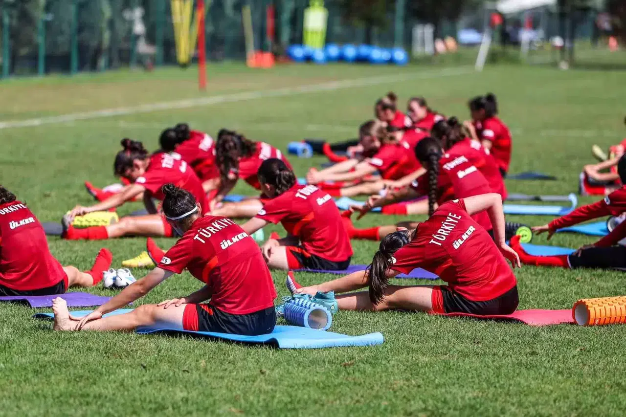 ’Geleceğin Yıldız Kızları’ Projesinde Müracaat Süreci Devam Ediyor