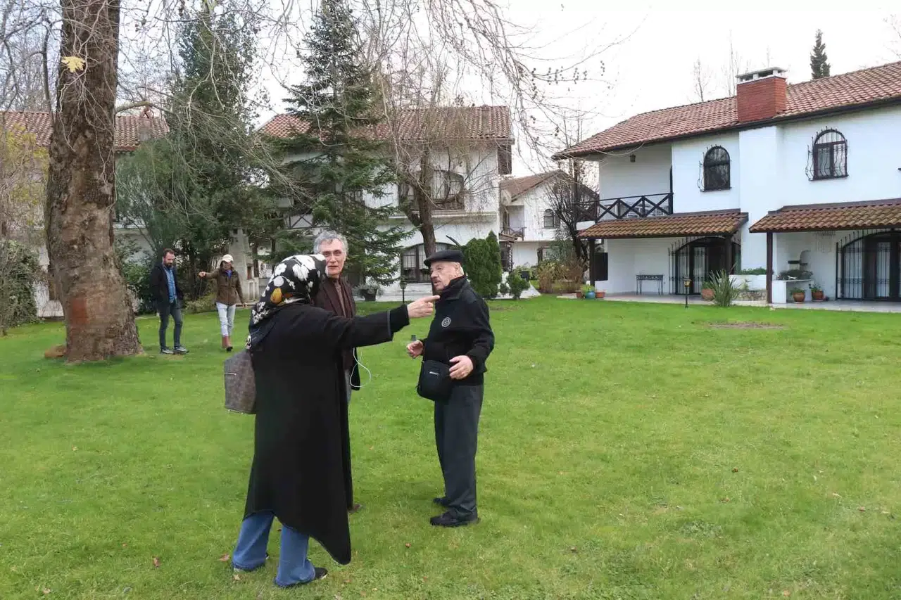 Hırsızlar Göle Sıfır Villalara Dadandı