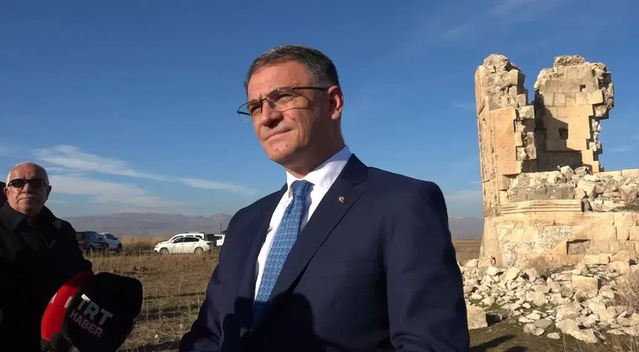 Kara Yusuf Beyefendi Kümbeti Aslına Uygun Halde Restore Edilecek