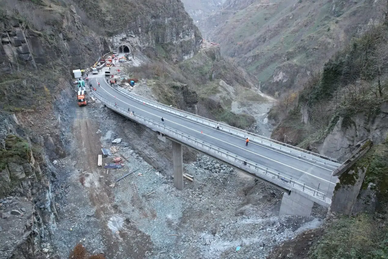 Karadeniz-Akdeniz Yolu Tekrar Ulaşıma Açıldı
