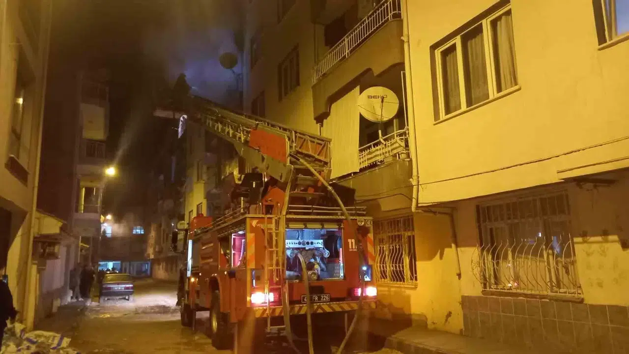 Küllükte Unutulan Sigara Meskeni Yaktı