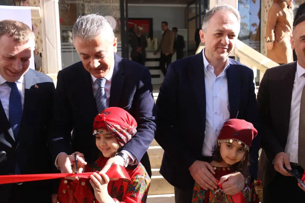 Kültür ve Turizm Bakan Yardımcısı Gökhan Yazgı Mardin’de Kütüphane Açılışına Katıldı