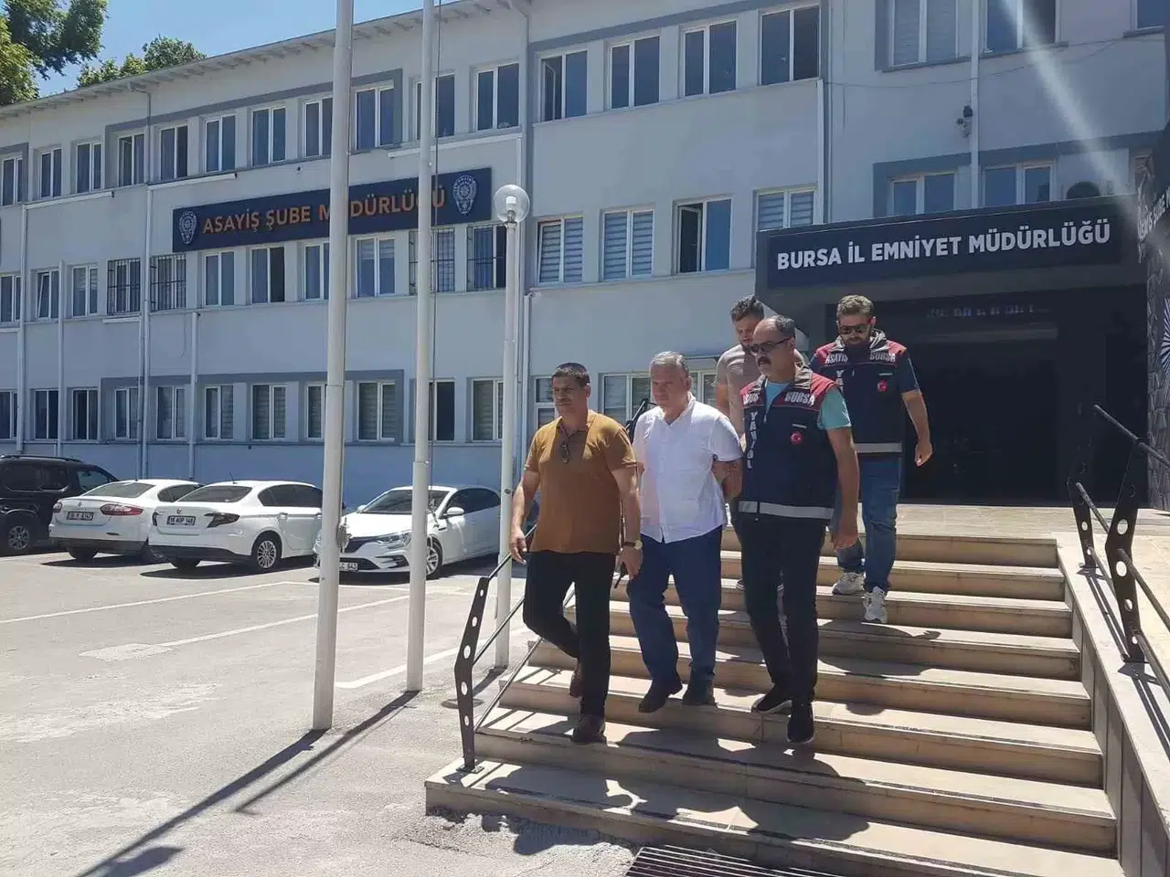 Kurban Payı Dolandırıcılığıyla İlgili Restoran Sahibi Baba Oğlun Yargılanması Devam Ediyor