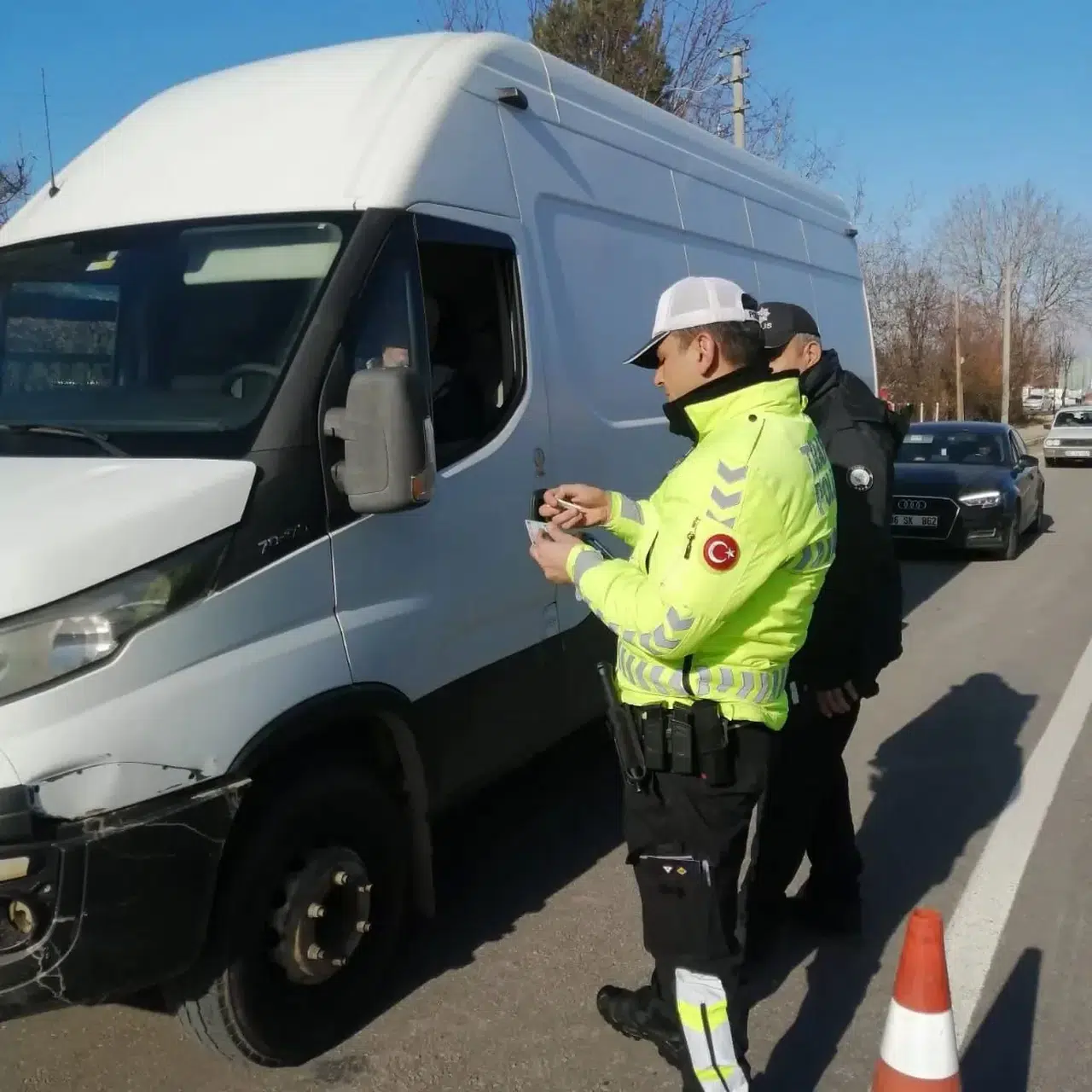 Laçin’de Kış Lastiği Denetimi
