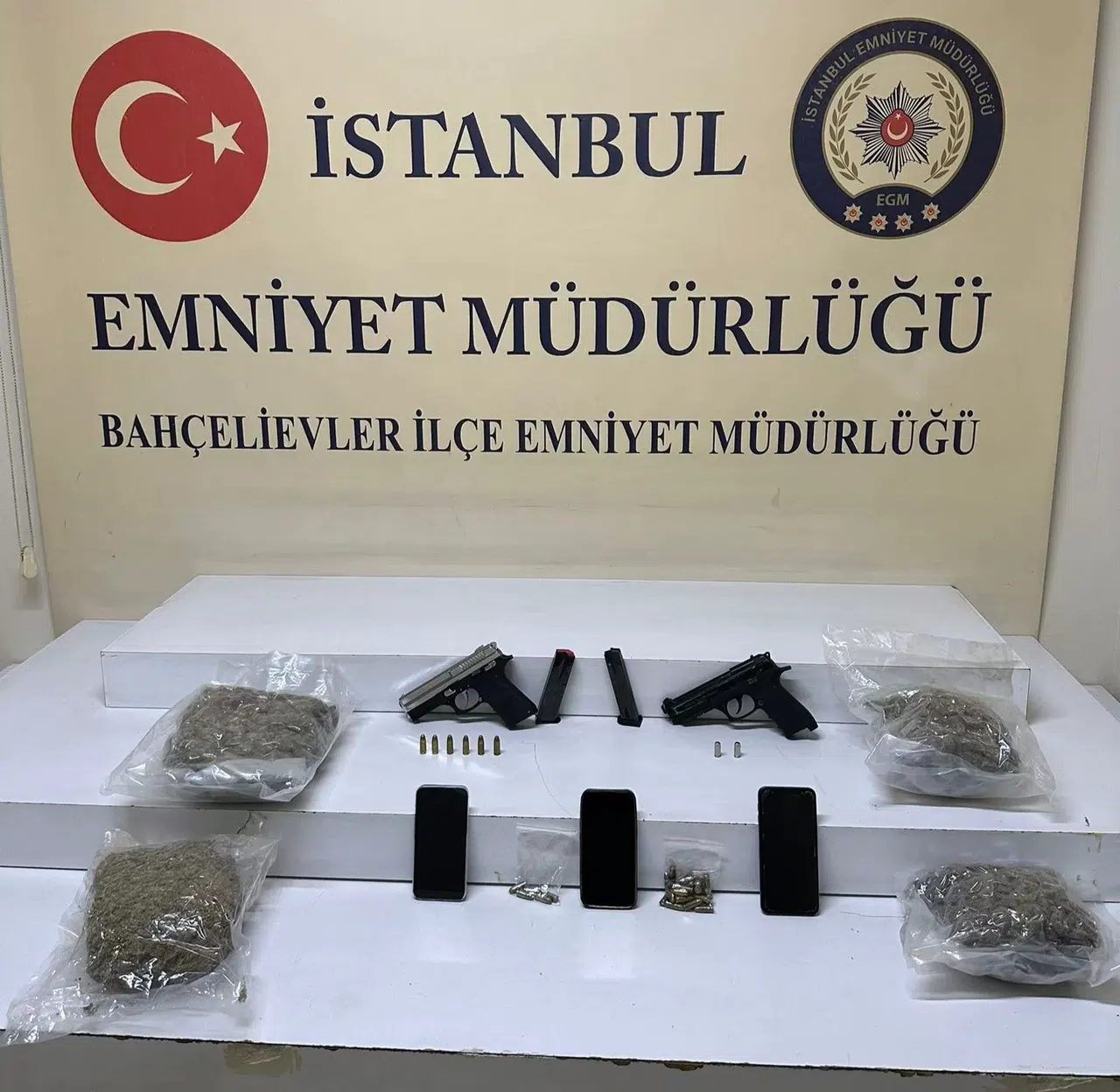 Özel Ambulansla Uyuşturucu Sevkiyatı Polise Takıldı: 4 Sıhhat Çalışanı Yakalandı