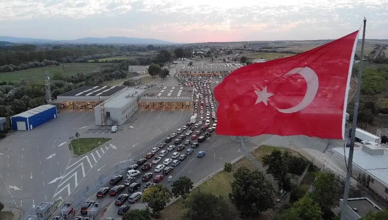 Pandemide Kapanan Kapıkule’deki Yaya Geçişi Tekrar Başladı