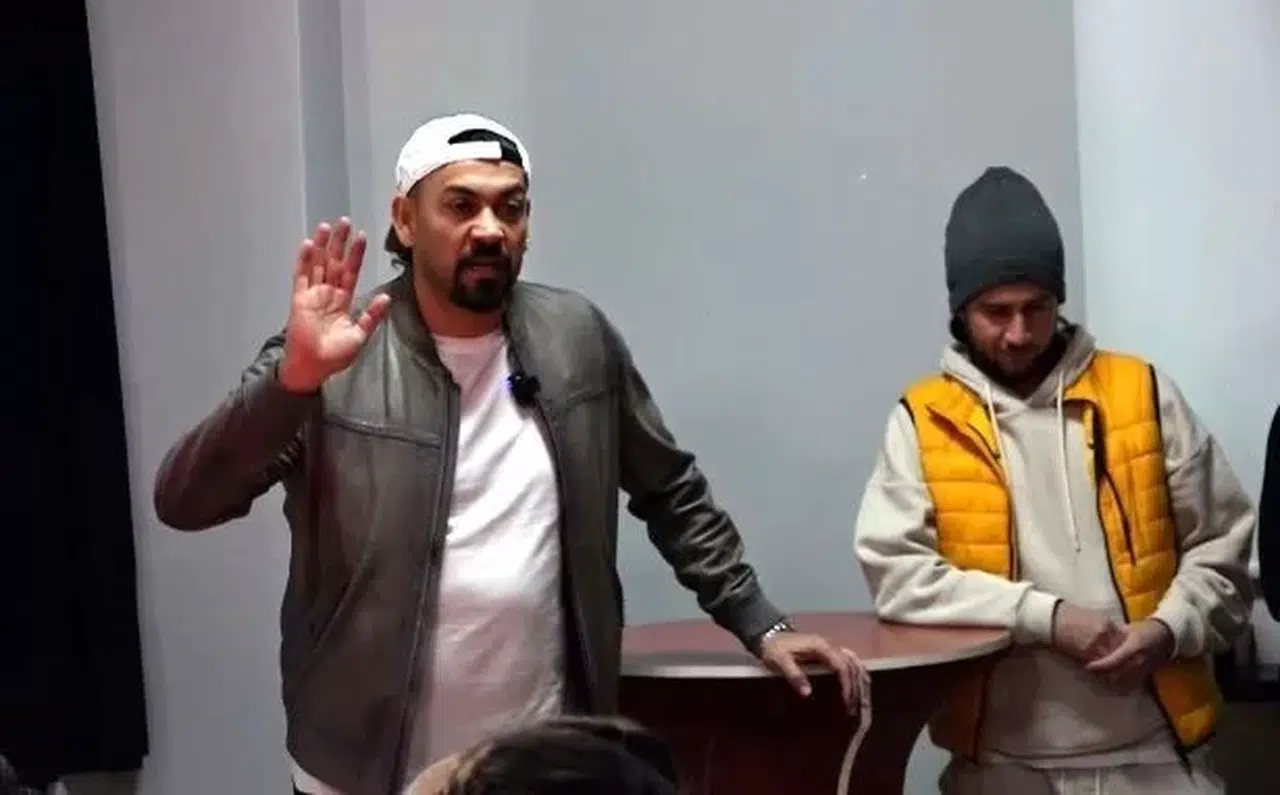 Servet Çetin Grupla Vedalaştı