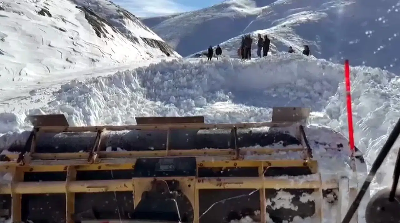 Siirt’te Kar Nedeniyle Kapanan Küme Köy Yolları Ulaşıma Açıldı