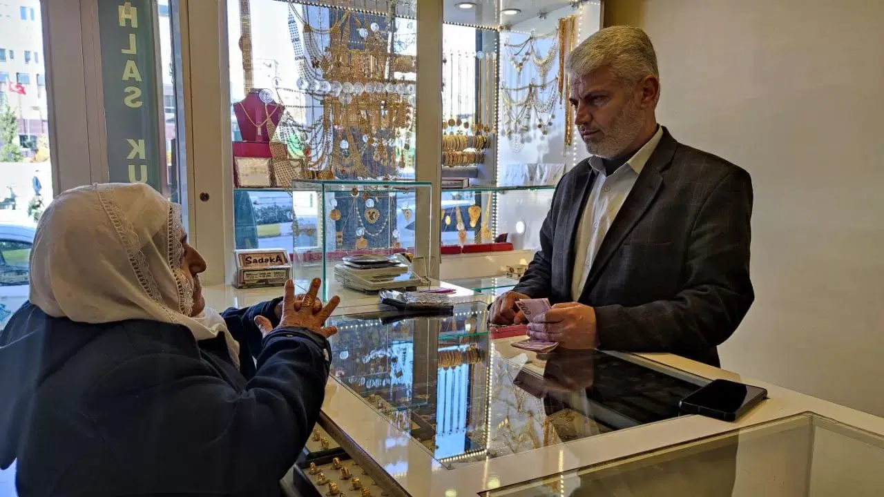 Şırnak’ta 65 Yaşındaki Bayan Yüzüğünü Gazze’ye Bağışladı