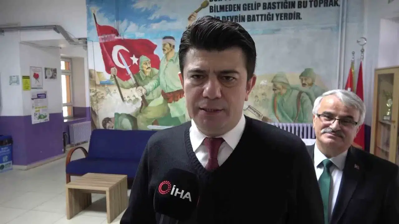 Ulusal Eğitim Bakanı Tekin: “Hüseyin Aktaş Öğretmenimi Gururla İzledim”