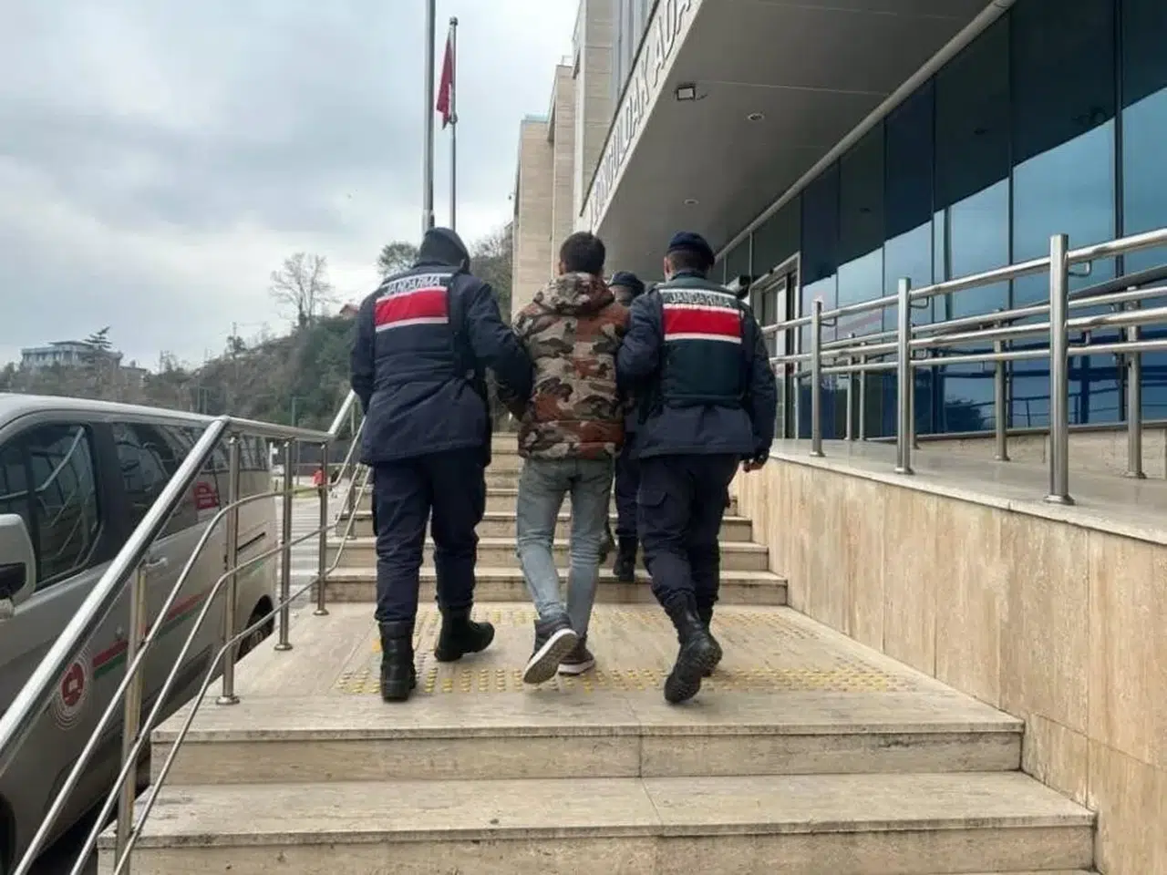 11 Yıl Mahpusu Cezası ile Aranan Zanlı Yakalandı