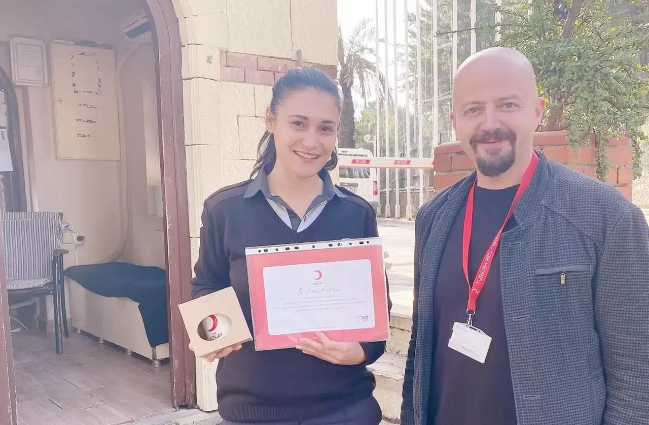 9 Yıl Sonra Gelen Telefon, 12 Yaşındaki Çocuğa Umut Oldu