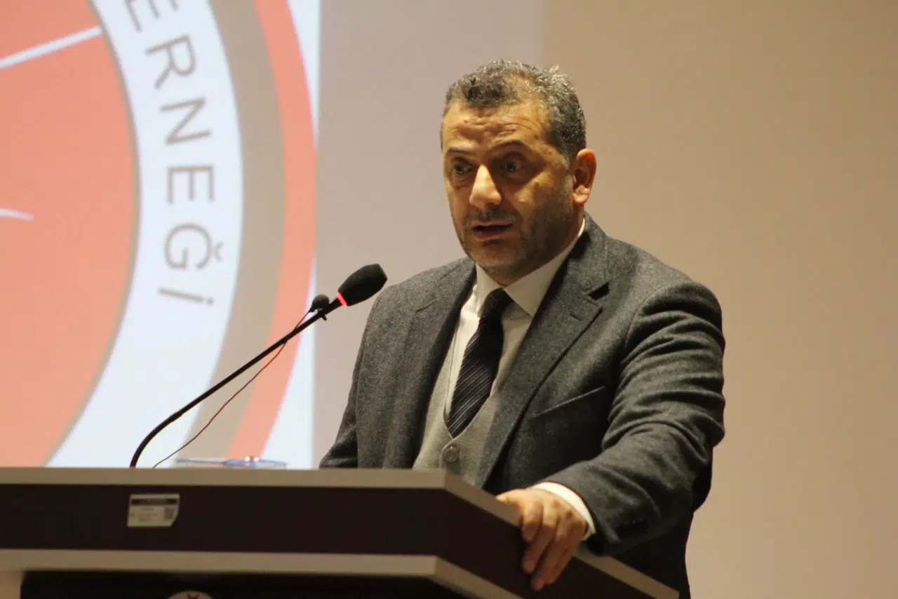 Zehir Tekrar Başhekim Oldu
