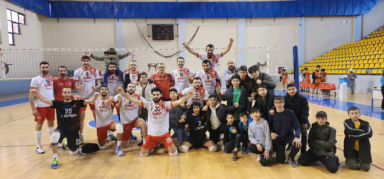Çorum’un Efeleri Set Vermeden Kazandı