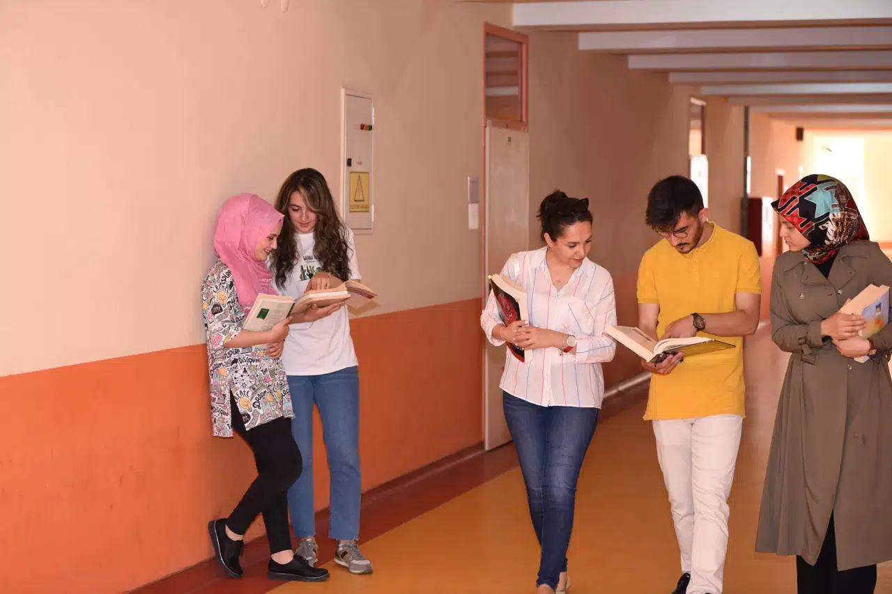 HİTÜ, Türkiye Üçüncüsü