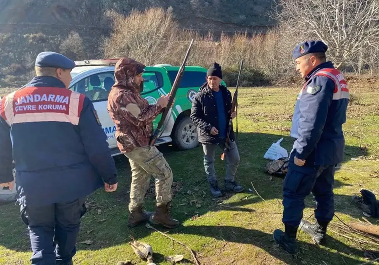 Jandarma, Kırsalda Kaçak Avcılara Geçit Vermiyor