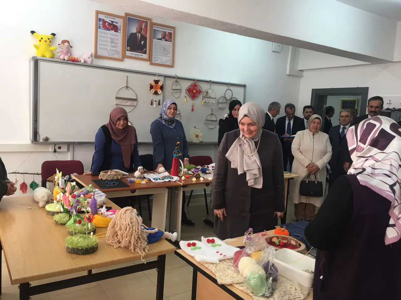 Ökten, Uğurludağ'da Sergi Açılışına Katıldı