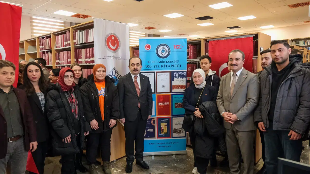 Üniversitenin Kütüphanesi Zenginleşiyor