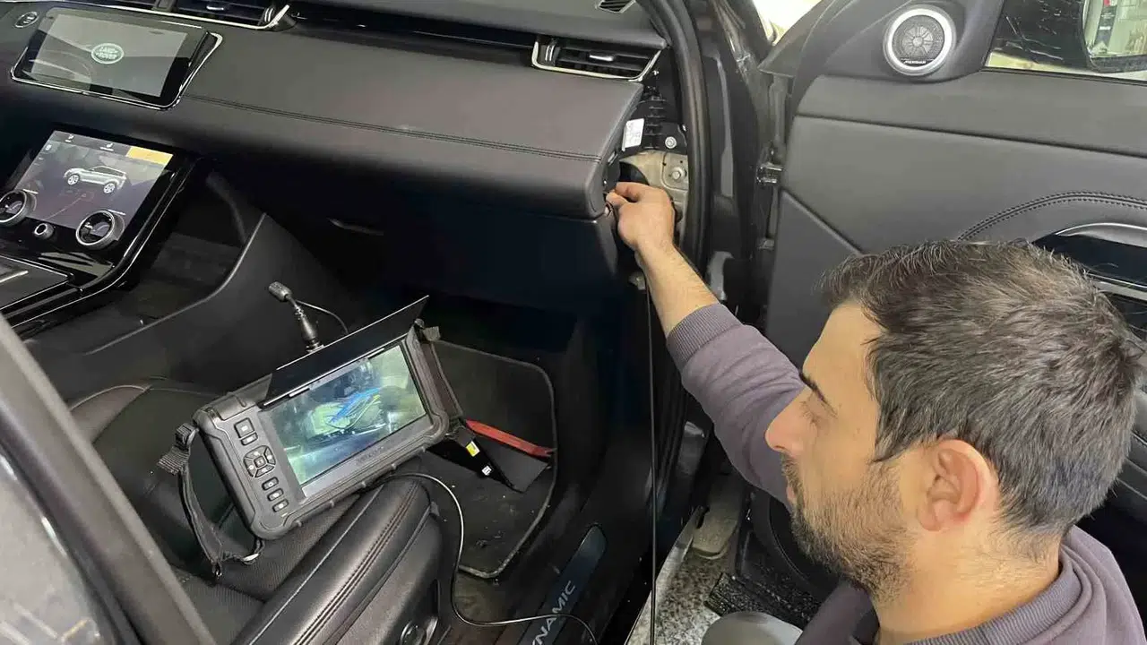 Araçtan Kesim Sökmeden Endoskopi Aygıtıyla Airbag Denetimi Yapıyorlar
