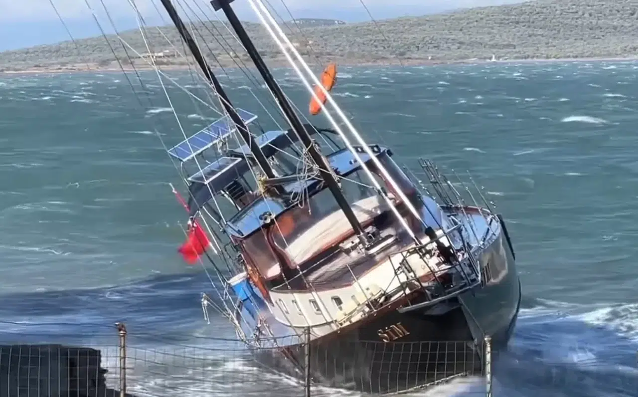 Ayvalık’ta Saatte 80 Kilometre Süratle Esen Poyraz Tesirli Oldu