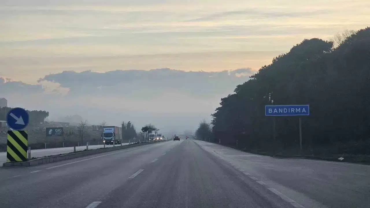 Bandırma’da Sis Tesirli Oluyor