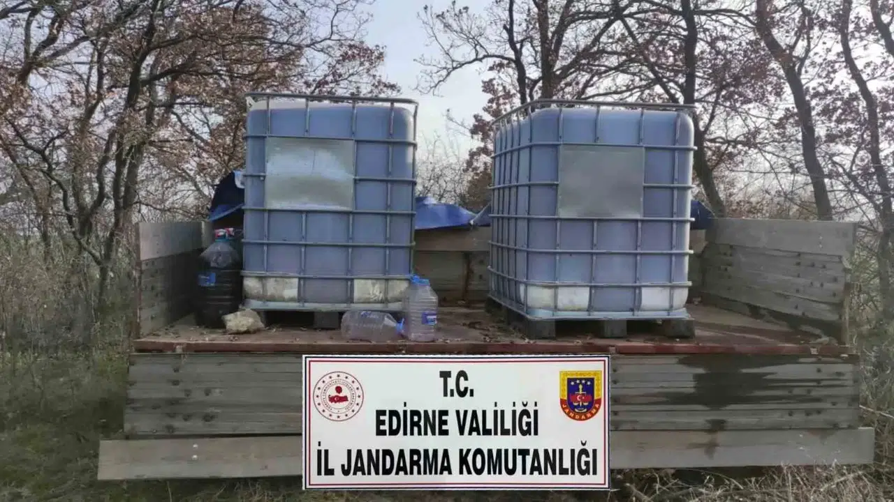 Binlerce Litre Kaçak Şarabı Ormana Saklamışlar