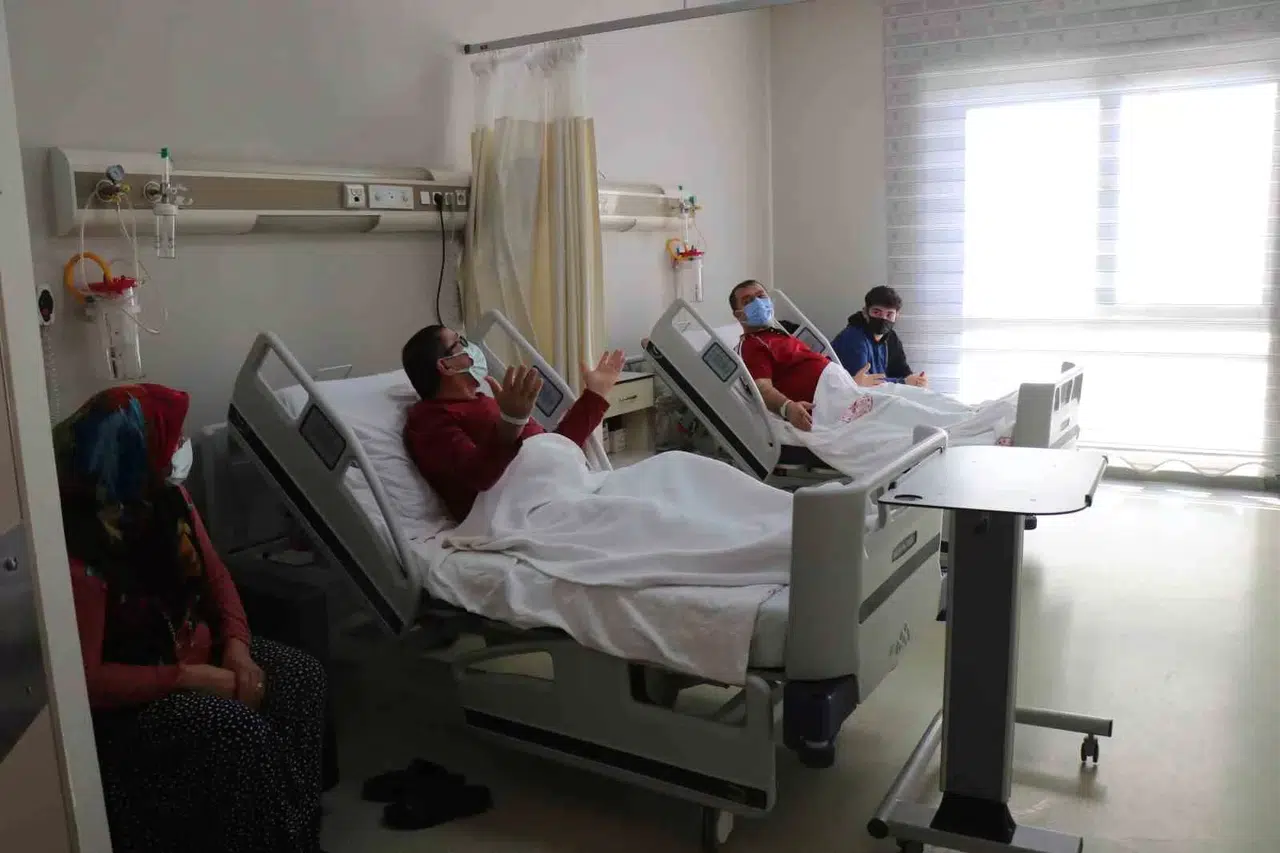 Bir Kişinin Organları İki Kişiyi Ayrılmaz İkili Yaptı