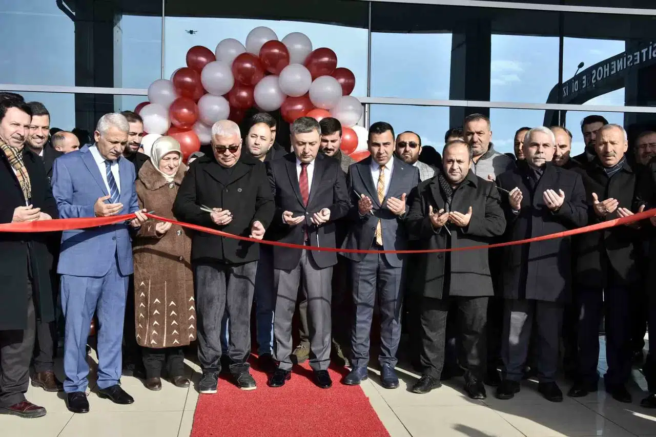 Bu Dokumacılık Atölyesindeki Çalışanların Tamamı Bayan